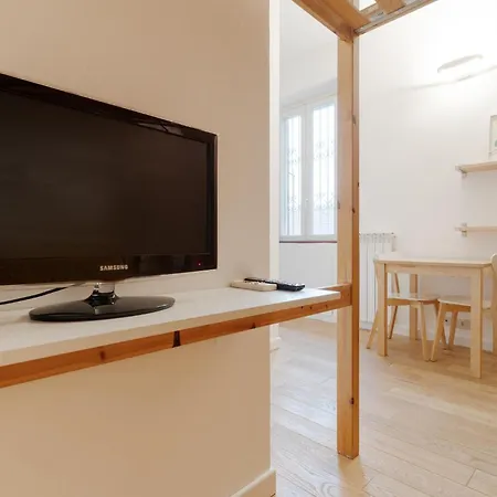 Guesthost - Corvetto Comfy Apartamento *