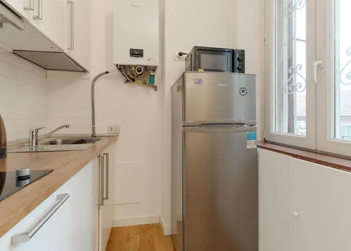 Guesthost - Corvetto Comfy Daire Milano