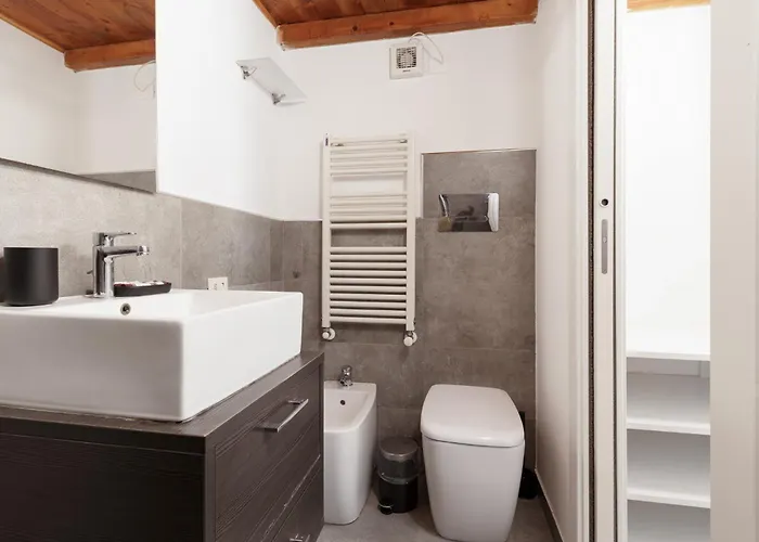 Guesthost - Corvetto Comfy Milano